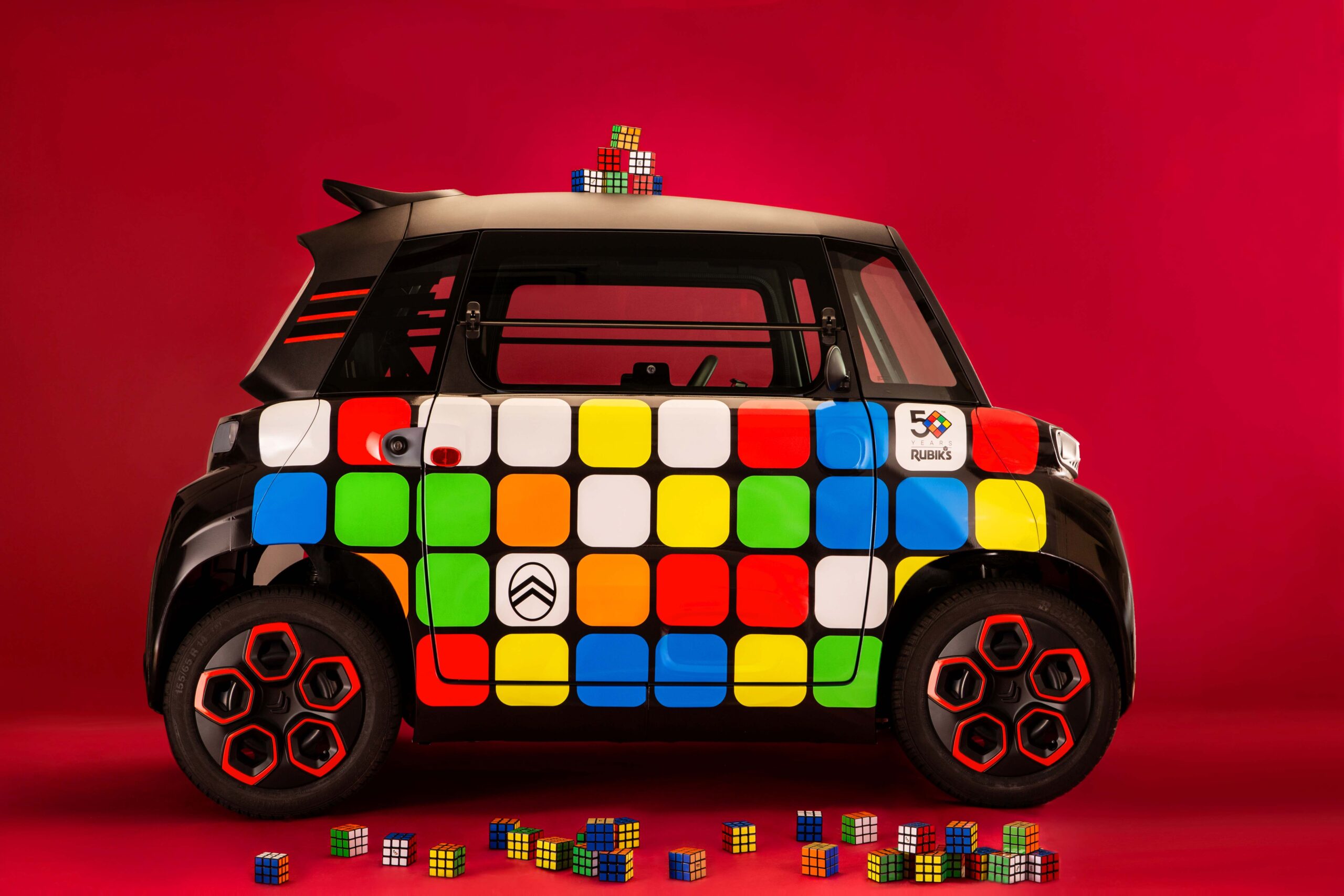 Milano Design Week: Citroën AMI celebra i 50 anni del cubo Rubik’s