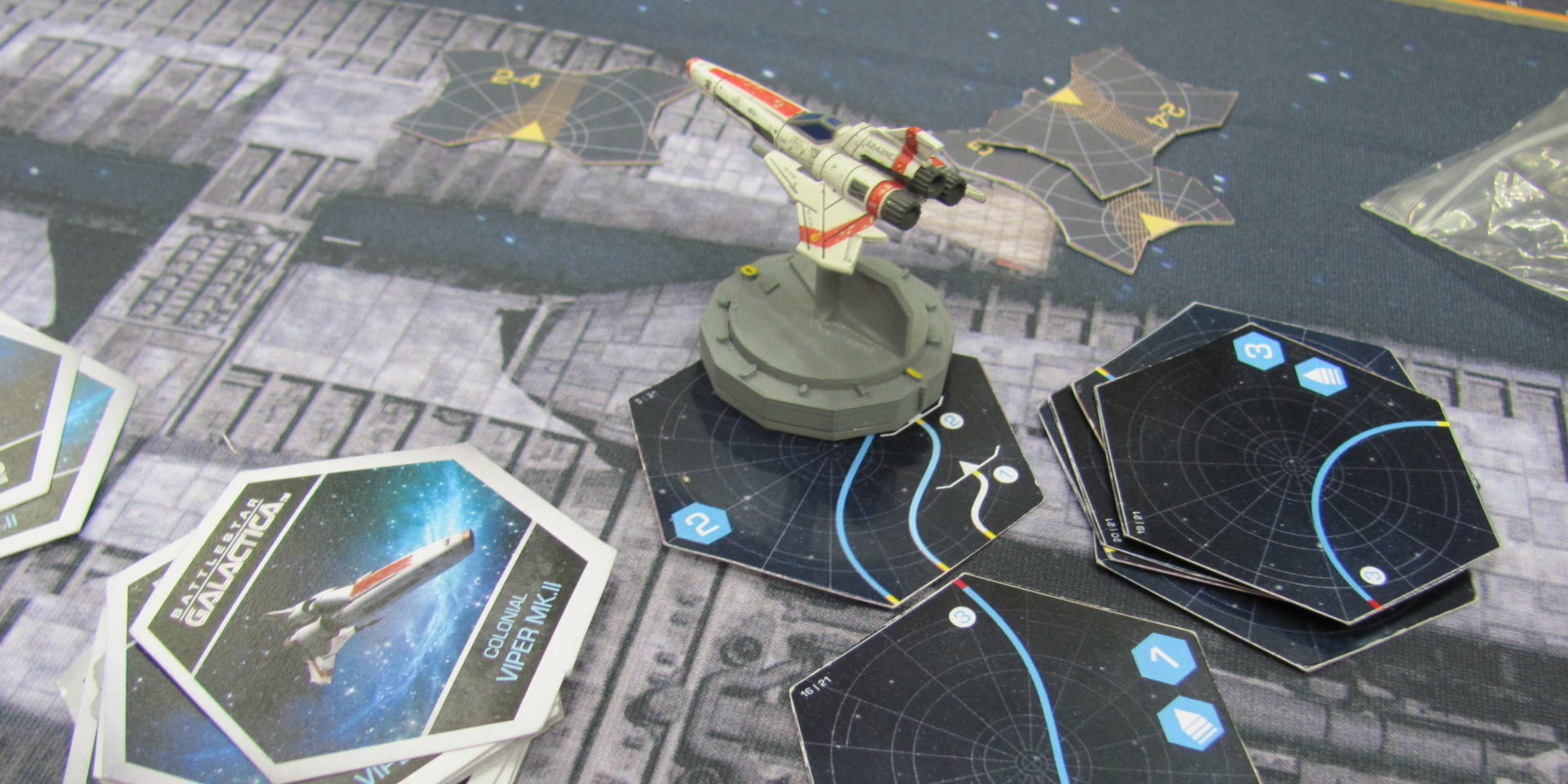 Battlestar Galactica – Starship Battles