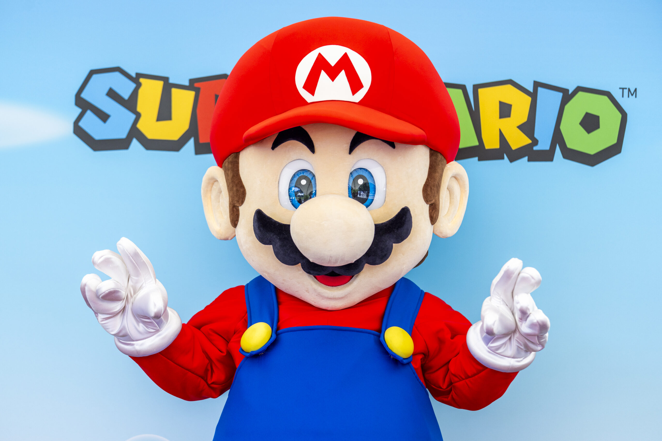 DinsiemE e Super Mario: i protagonisti di social e videogame prendono vita a Leolandia