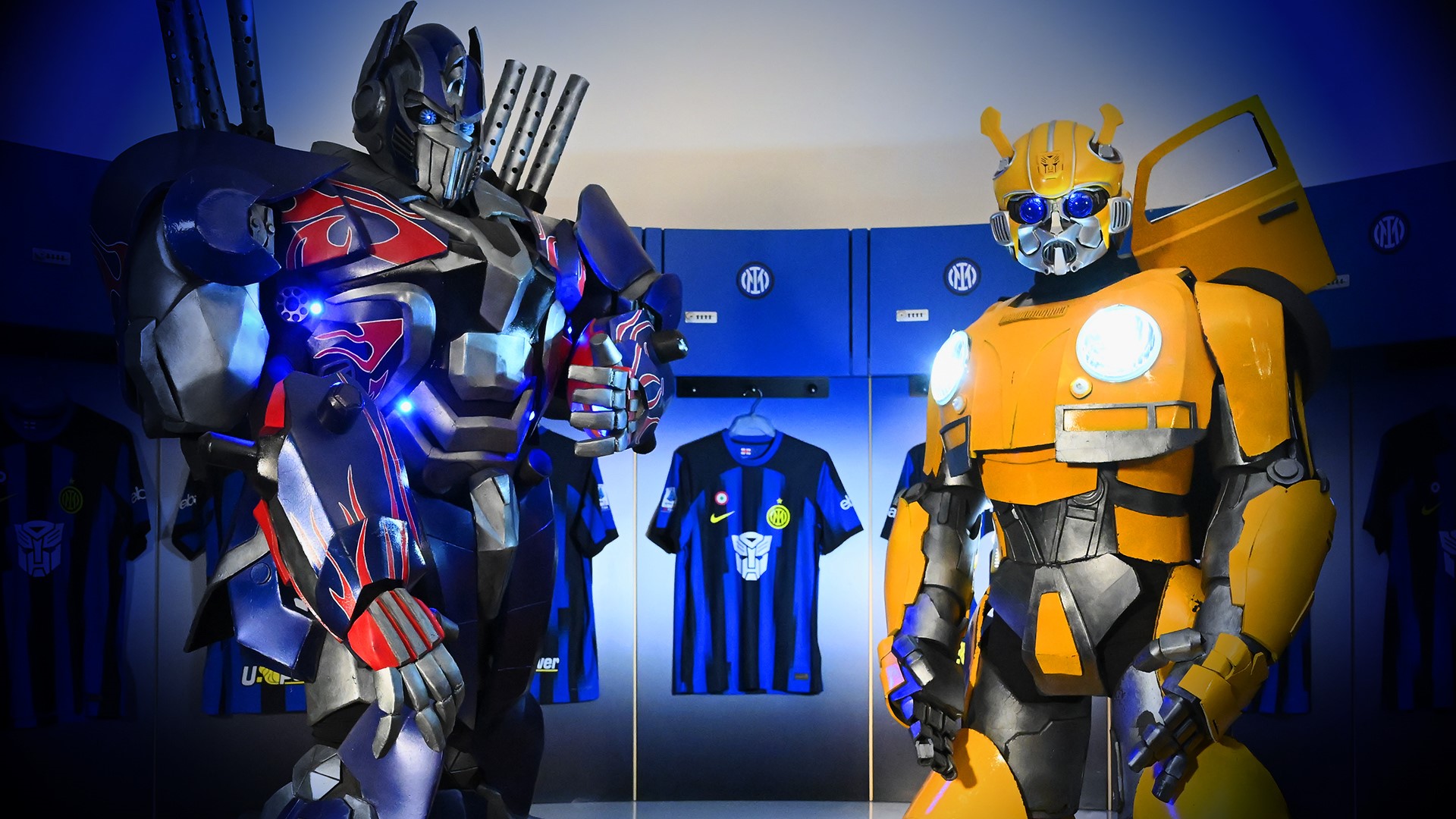 Inter e Paramount+ presentano la maglia home in edizione limitata dedicata alla saga Transformers