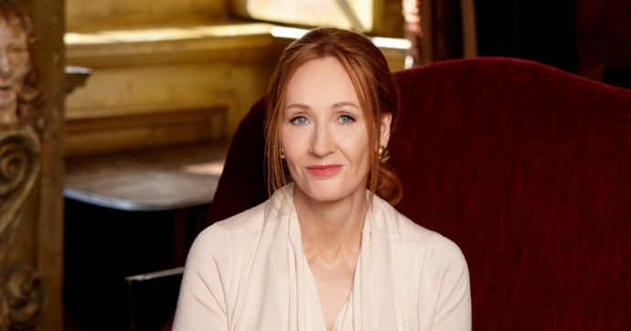 La transfobia di J.K. Rowling: approfondimento